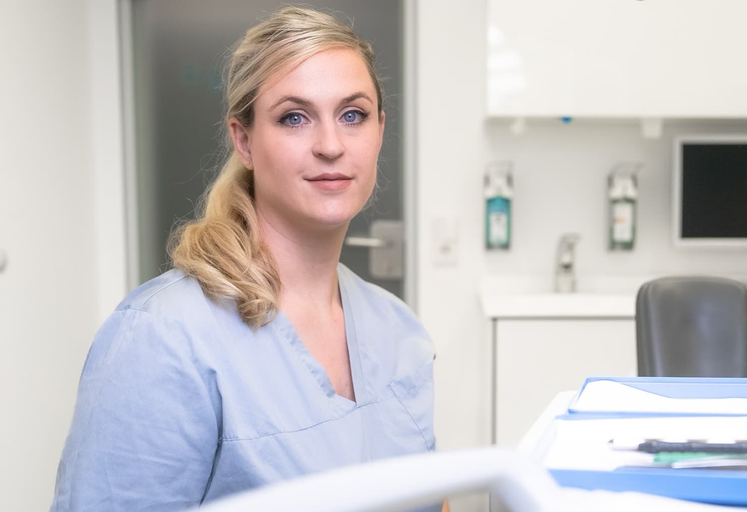 Nicole Ganzer - Co-Gründerin und Dentalhygienikerin bei DENTALFREUND